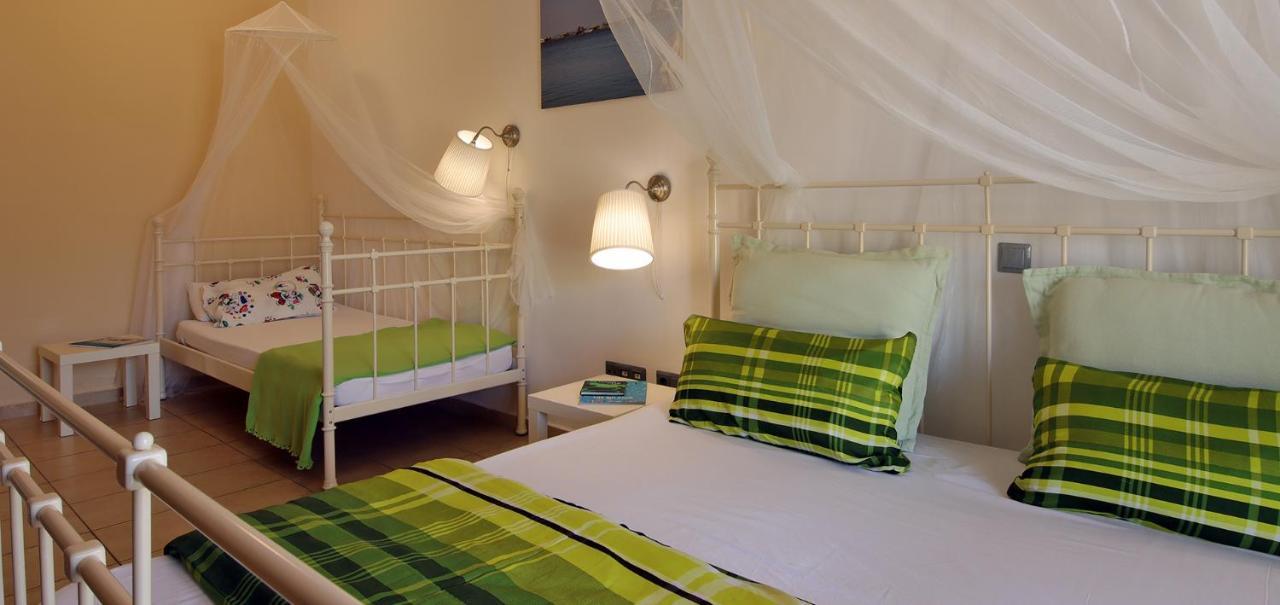 Aparthotel Oasis By The Sea Chiliadou  Zewnętrze zdjęcie